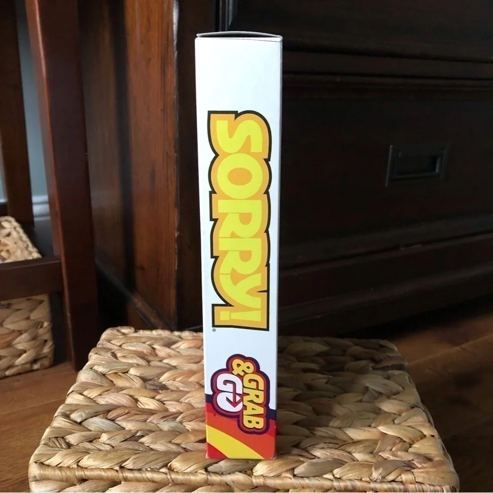 Hasbro Grab & Go Sorry Travel Game